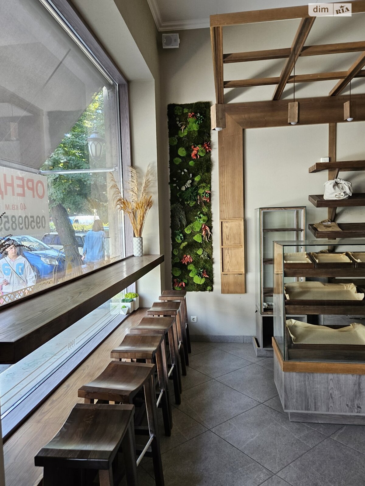 Комерційне приміщення в Ужгороді, здам в оренду по Фединця вулиця 34, район Центр, ціна: 50 000 грн за об’єкт фото 1