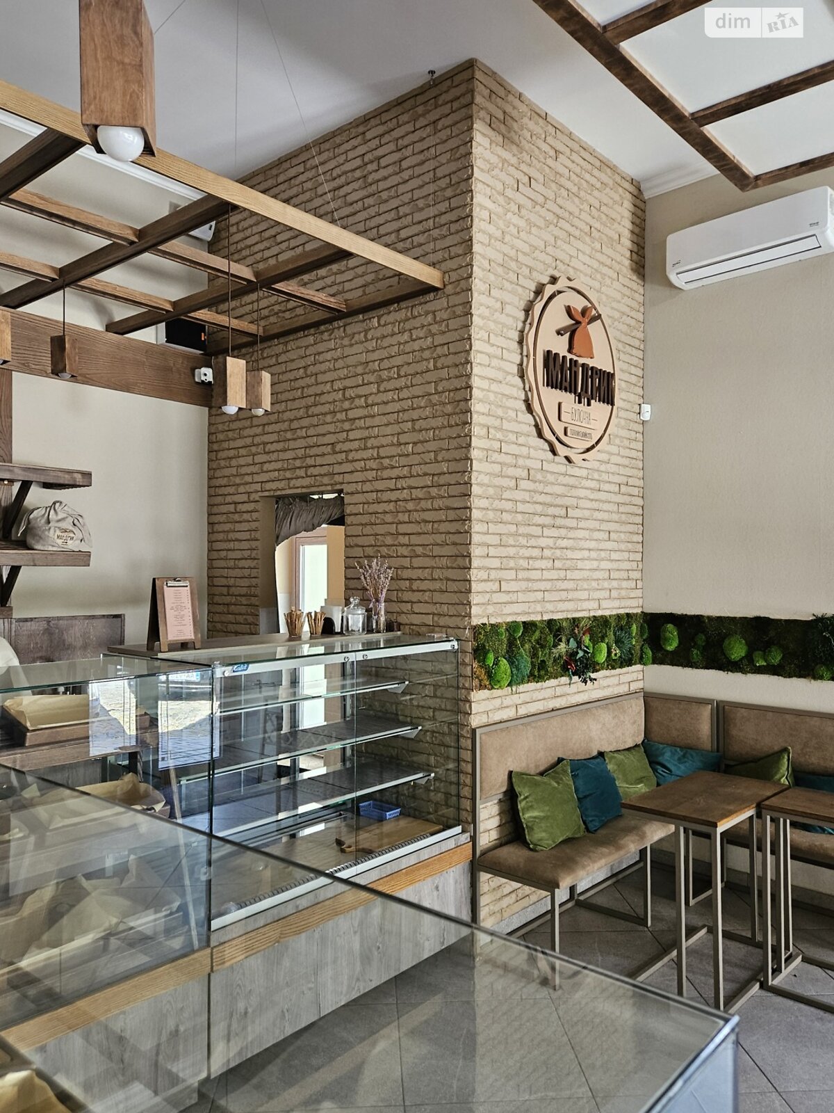 Комерційне приміщення в Ужгороді, здам в оренду по Фединця вулиця 34, район Центр, ціна: 50 000 грн за об’єкт фото 1