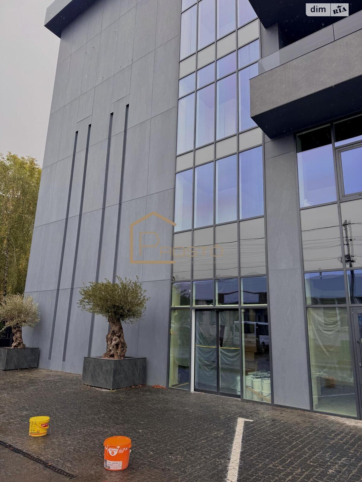 Комерційне приміщення в Ужгороді, здам в оренду по Фединця вулиця, район Центр, ціна: 42 200 грн за об’єкт фото 1 Комерційне приміщення в Ужгороді, здам в оренду по Фединця вулиця, район Центр, ціна: 42 200 грн за об’єкт фото 1