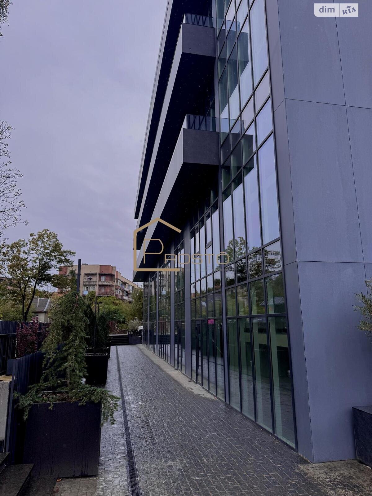 Комерційне приміщення в Ужгороді, здам в оренду по Фединця вулиця, район Центр, ціна: 42 200 грн за об’єкт фото 1 Комерційне приміщення в Ужгороді, здам в оренду по Фединця вулиця, район Центр, ціна: 42 200 грн за об’єкт фото 1