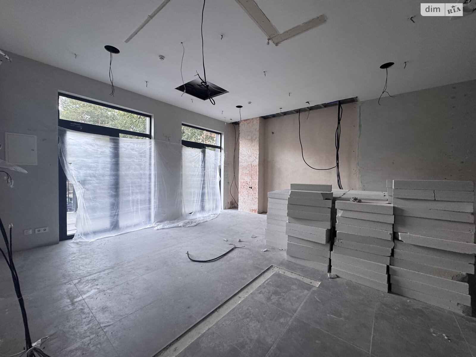 Коммерческое помещение в Ужгороде, сдам в аренду по Гойды улица 10, район Центр, цена: 50 640 грн за объект фото 1