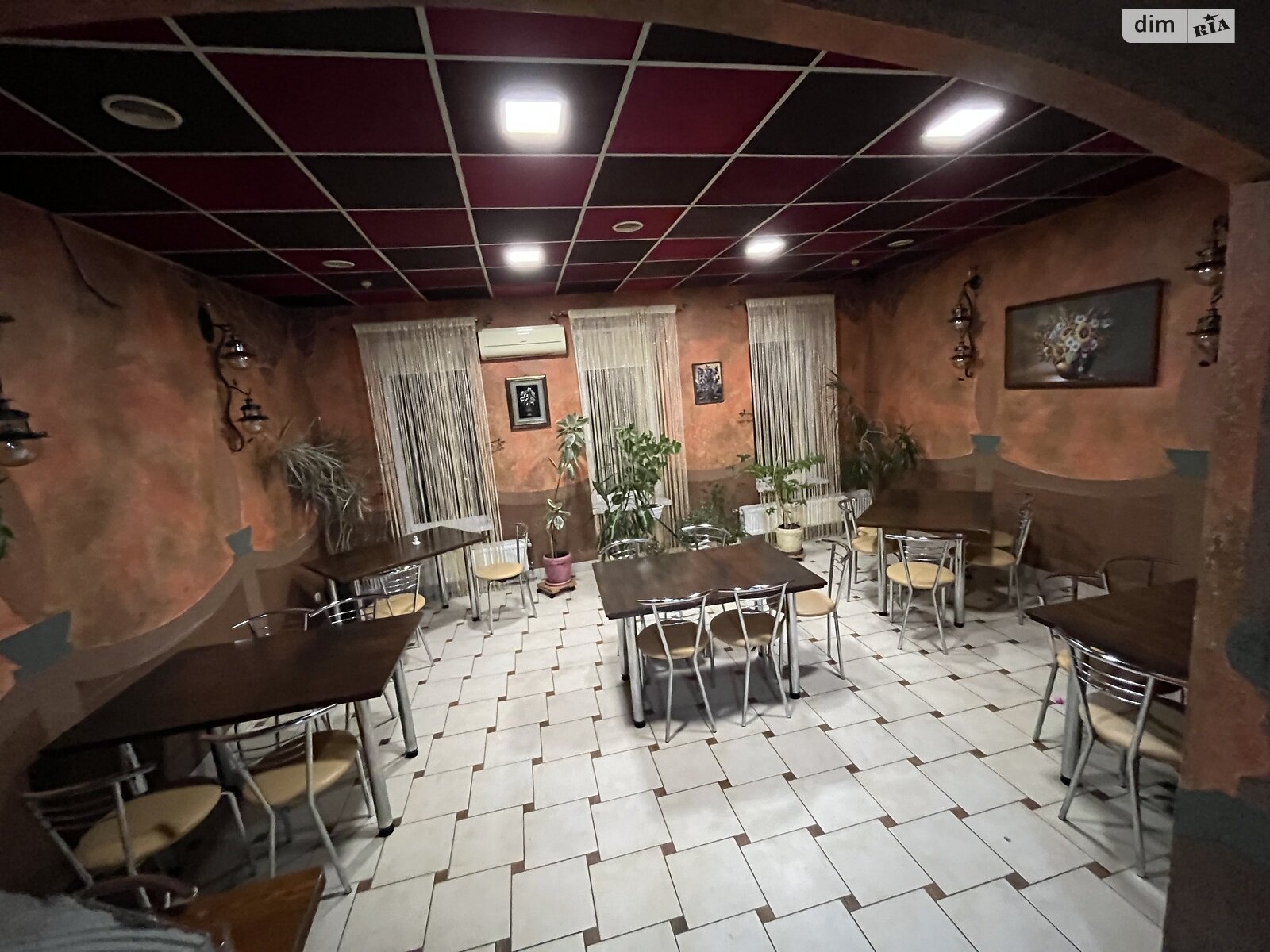 Коммерческое помещение в Ужгороде, сдам в аренду по Боковая улица 20, район Центр, цена: 60 696 грн за объект фото 1 Коммерческое помещение в Ужгороде, сдам в аренду по Боковая улица 20, район Центр, цена: 60 696 грн за объект фото 1