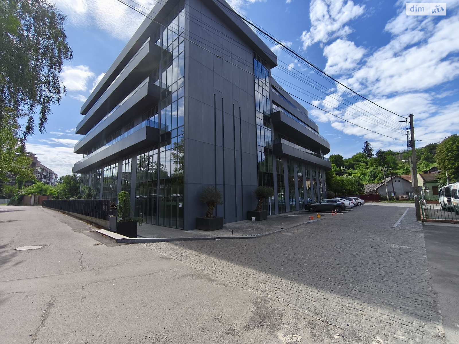 Комерційне приміщення в Ужгороді, здам в оренду по Острівна вулиця 2А, район Центр, ціна: 51 845 грн за об’єкт фото 1 Комерційне приміщення в Ужгороді, здам в оренду по Острівна вулиця 2А, район Центр, ціна: 51 845 грн за об’єкт фото 1