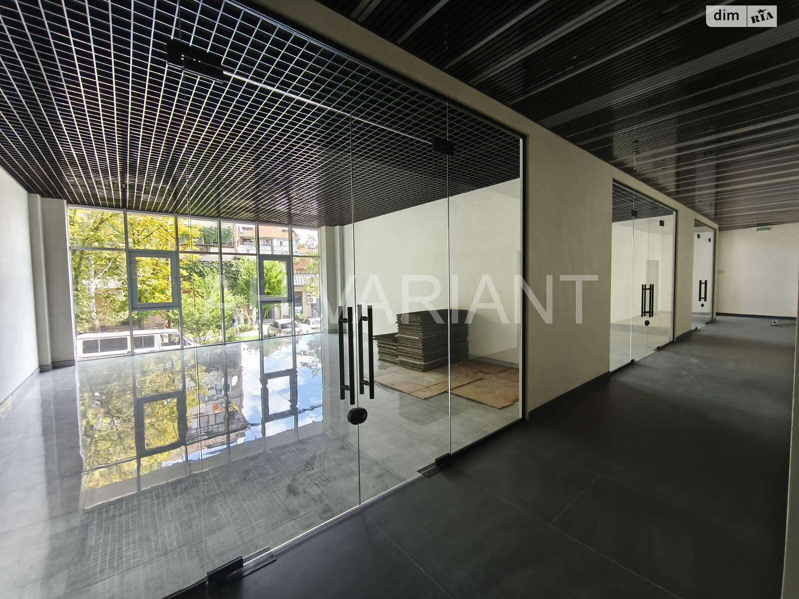 Комерційне приміщення в Ужгороді, здам в оренду по Острівна вулиця, район Центр, ціна: 26 133 грн за об’єкт фото 1 Комерційне приміщення в Ужгороді, здам в оренду по Острівна вулиця, район Центр, ціна: 26 133 грн за об’єкт фото 1