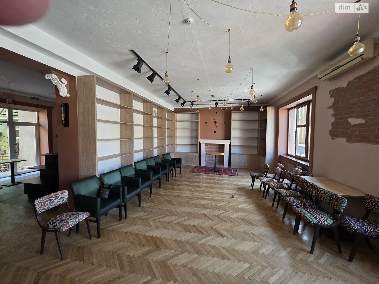 Комерційне приміщення в Ужгороді, здам в оренду по Підгірна вулиця, район Центр, ціна: 47 416 грн за об’єкт фото 1 Комерційне приміщення в Ужгороді, здам в оренду по Підгірна вулиця, район Центр, ціна: 47 416 грн за об’єкт фото 1