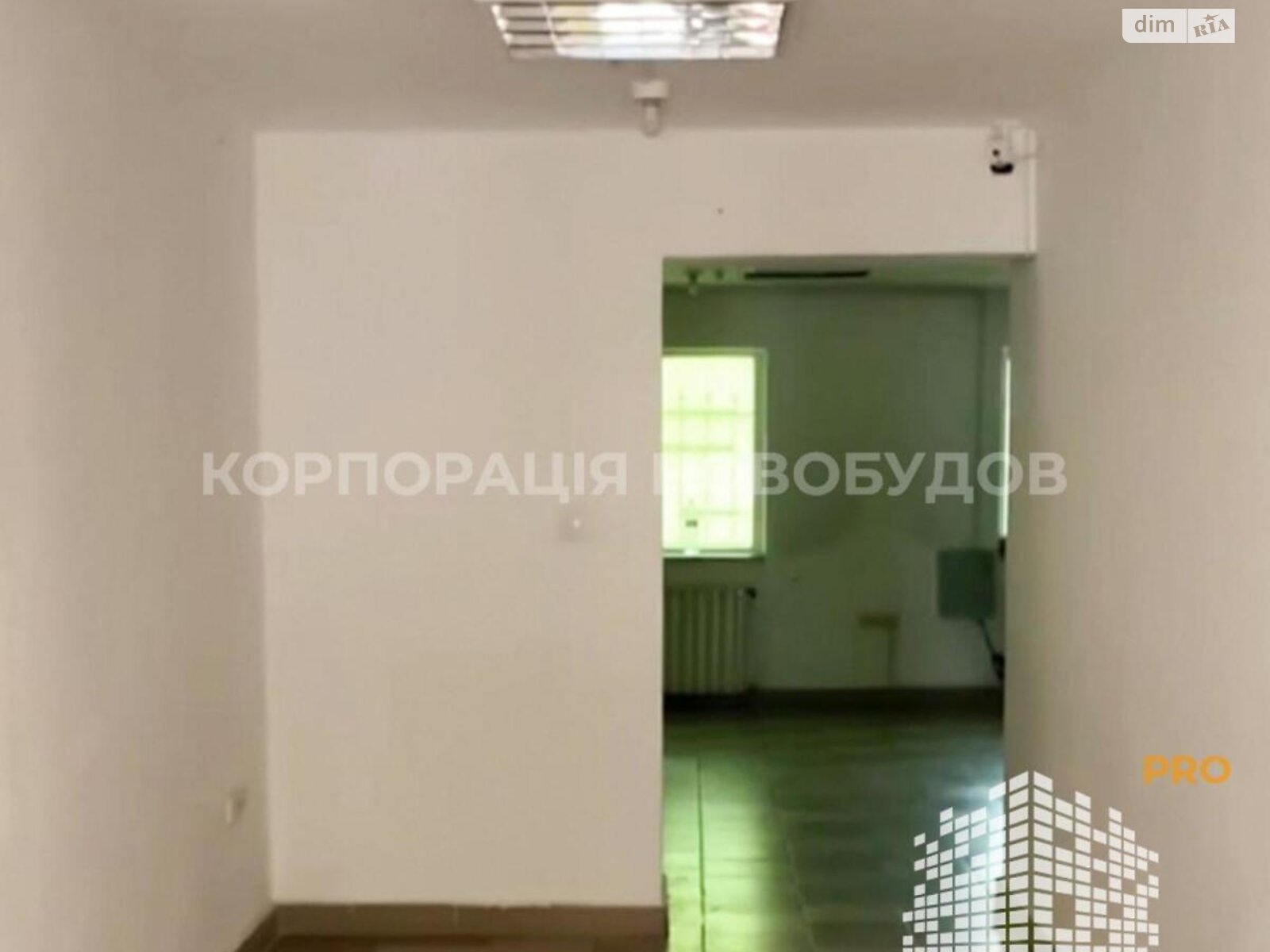 Комерційне приміщення в Ужгороді, здам в оренду по Свободи проспект, район Центр, ціна: 27 398 грн за об’єкт фото 1 Комерційне приміщення в Ужгороді, здам в оренду по Свободи проспект, район Центр, ціна: 27 398 грн за об’єкт фото 1