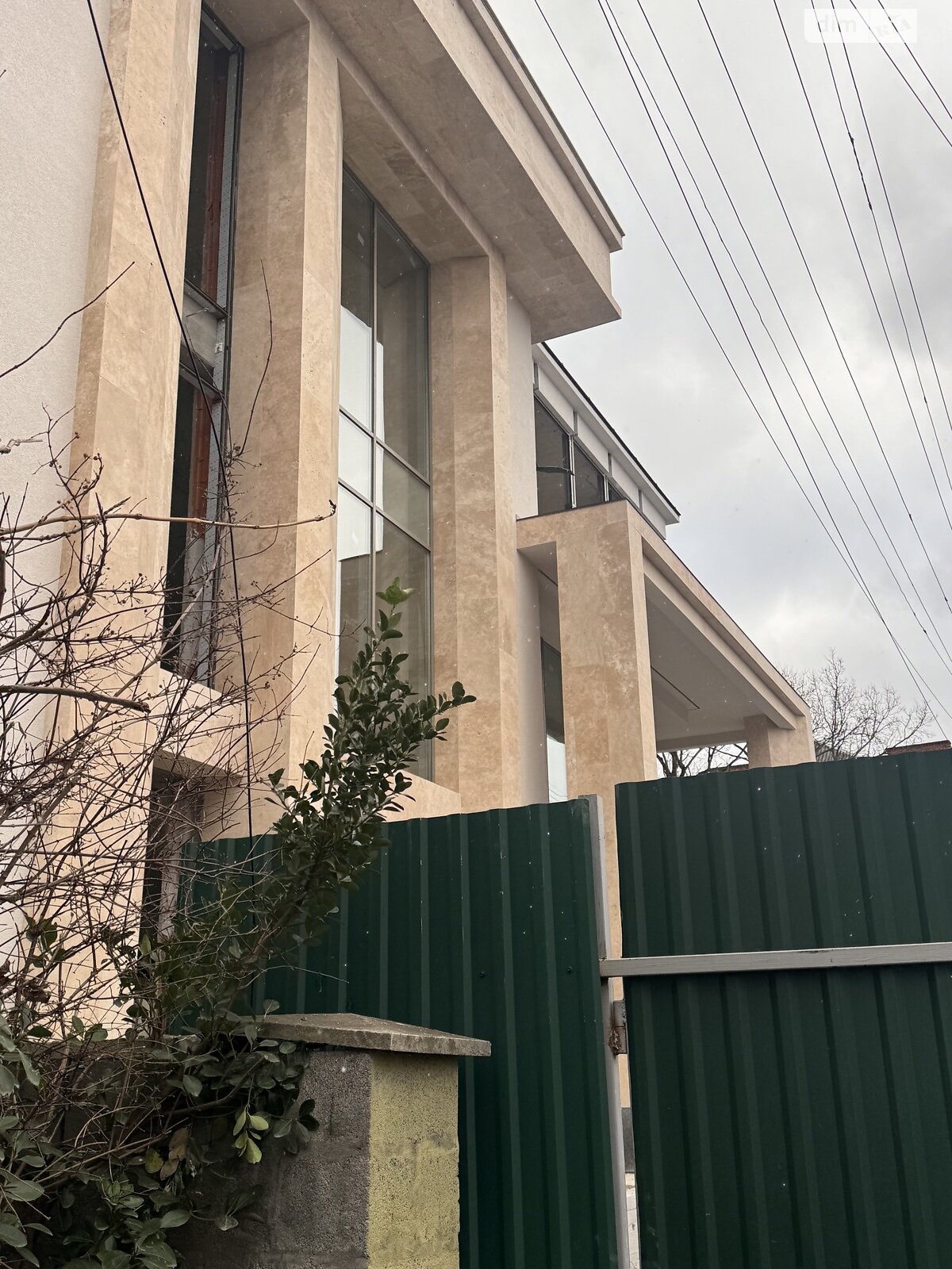 Коммерческое помещение в Ужгороде, сдам в аренду по Таможенная улица 15, район Центр, цена: 60 606 грн за объект фото 1