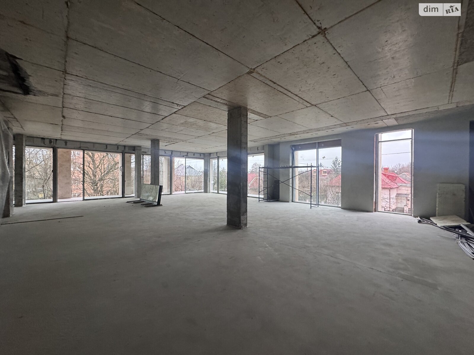 Коммерческое помещение в Ужгороде, сдам в аренду по Таможенная улица 15, район Центр, цена: 60 606 грн за объект фото 1