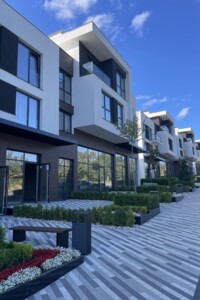 Коммерческое помещение в Ужгороде, Запорожская улица 3, цена аренды: 21 075 грн за объект фото 2