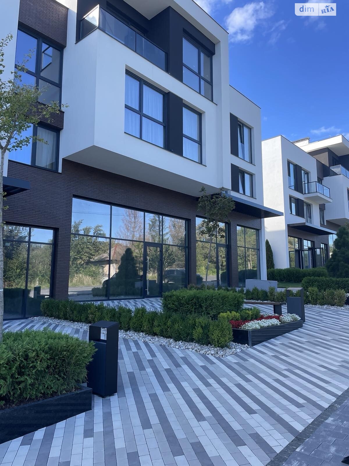 Коммерческое помещение в Ужгороде, Запорожская улица 3, цена аренды: 21 075 грн за объект фото 1