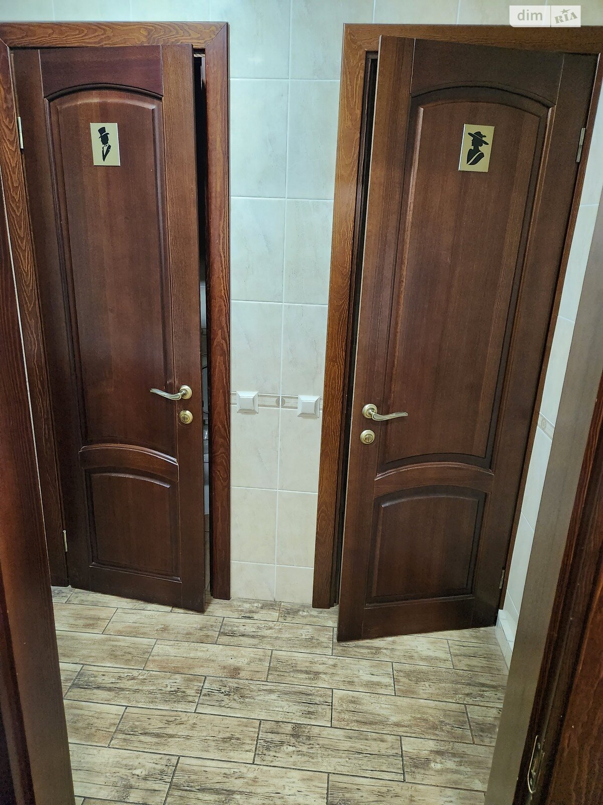 Комерційне приміщення в Василькові, здам в оренду по Героя України Єрка (Польова) вулиця 61, район Васильків, ціна: 125 400 грн за об’єкт фото 1 Комерційне приміщення в Василькові, здам в оренду по Героя України Єрка (Польова) вулиця 61, район Васильків, ціна: 125 400 грн за об’єкт фото 1