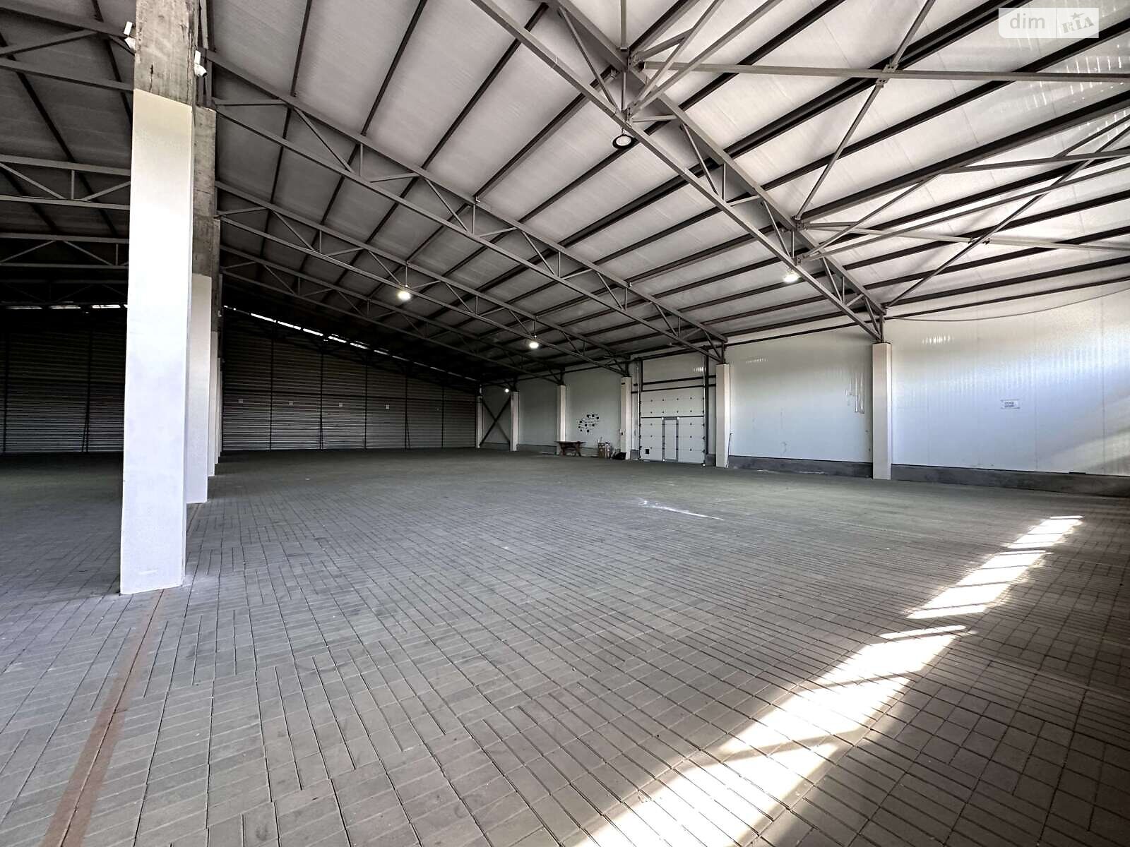 Коммерческое помещение в Зарванцах, Дюковская улица, цена аренды: 295 000 грн за объект фото 1 Коммерческое помещение в Зарванцах, Дюковская улица, цена аренды: 295 000 грн за объект фото 1
