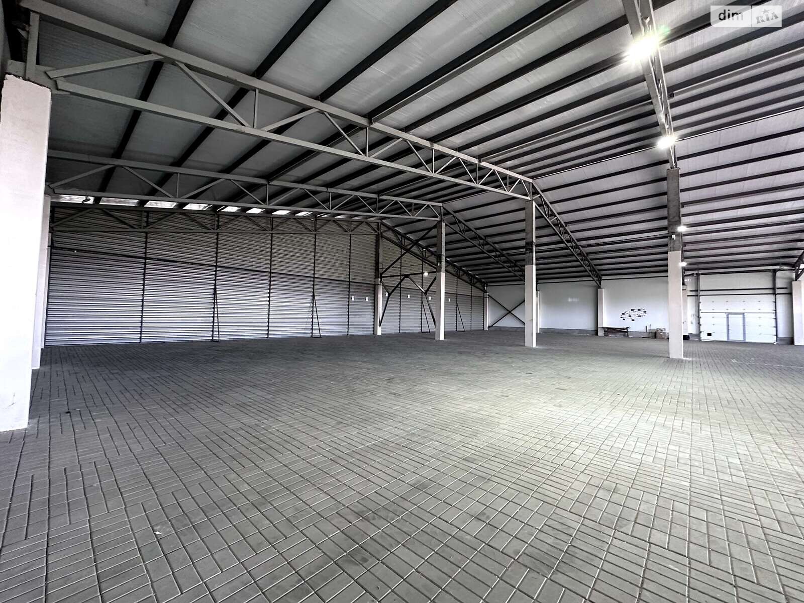 Коммерческое помещение в Зарванцах, Дюковская улица, цена аренды: 295 000 грн за объект фото 1 Коммерческое помещение в Зарванцах, Дюковская улица, цена аренды: 295 000 грн за объект фото 1