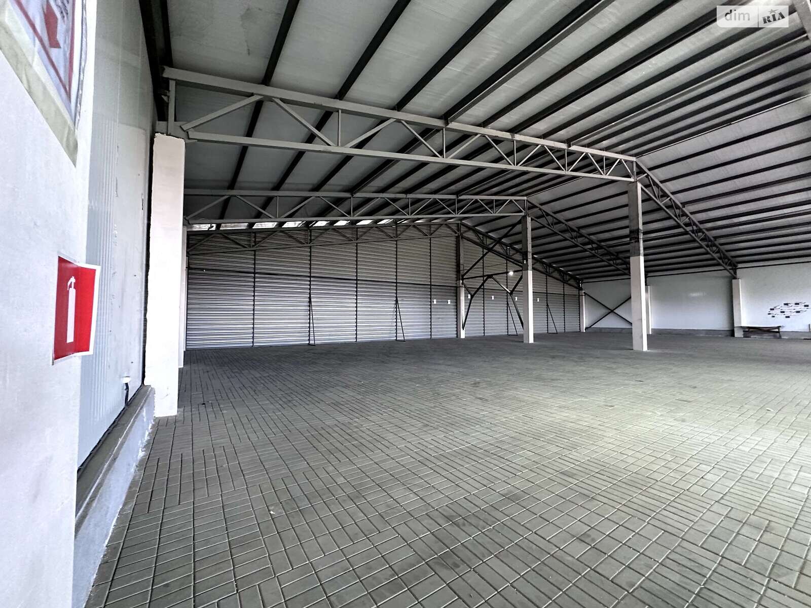 Коммерческое помещение в Зарванцах, Дюковская улица, цена аренды: 295 000 грн за объект фото 1 Коммерческое помещение в Зарванцах, Дюковская улица, цена аренды: 295 000 грн за объект фото 1