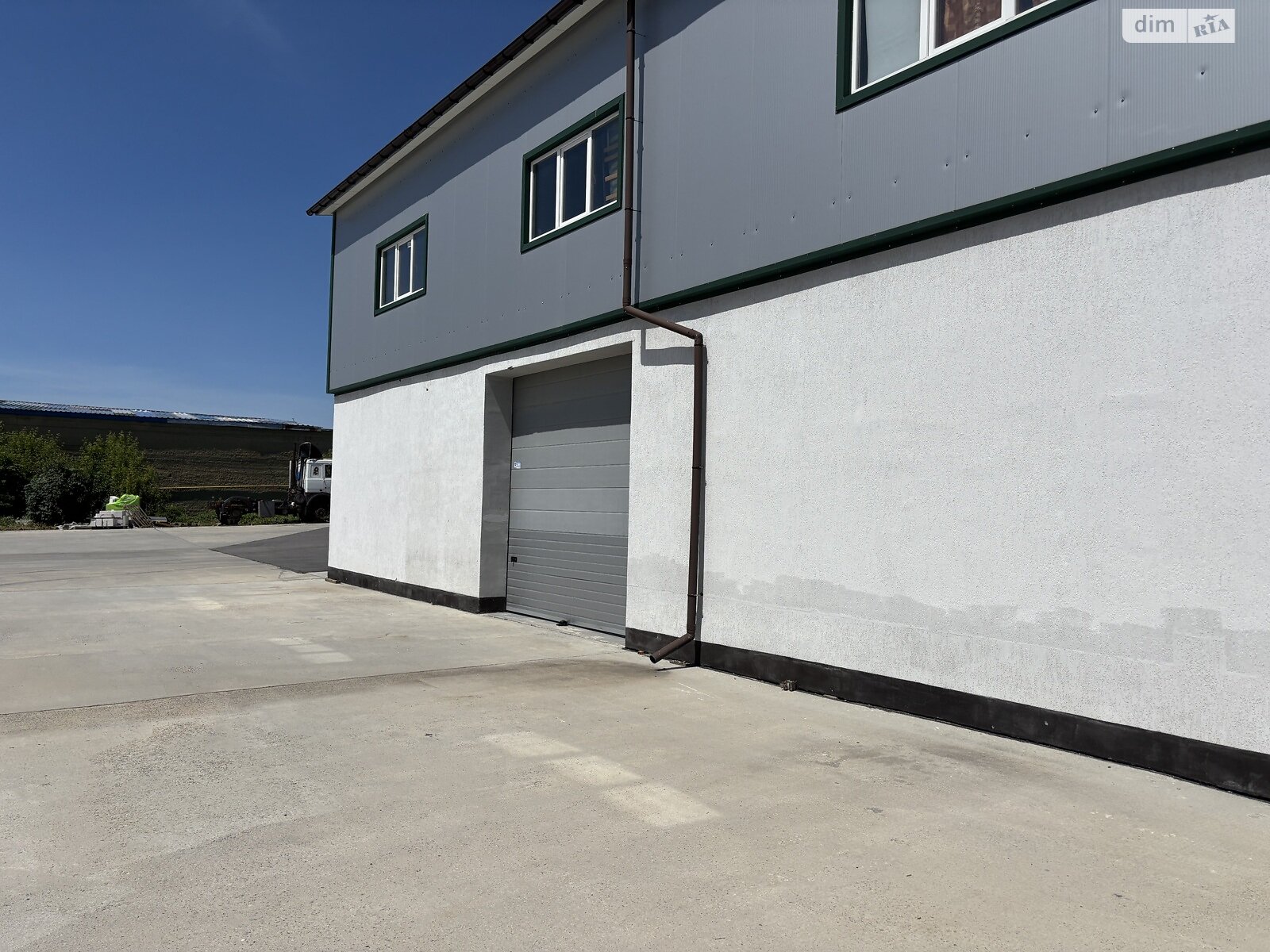 Коммерческое помещение в Зарванцах, Дюковская улица, цена аренды: 308 880 грн за объект фото 1