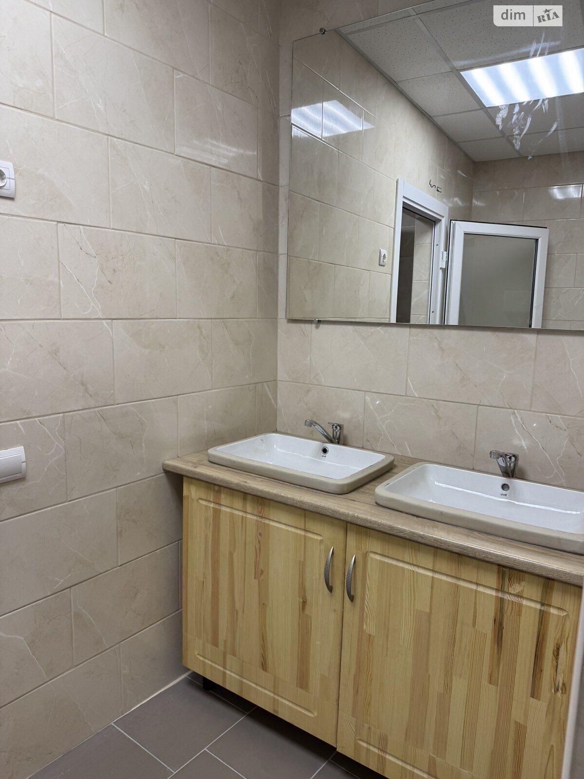 Комерційне приміщення в Вінниці, здам в оренду по Хмельницьке шосе 105А, район Барське шосе, ціна: 285 950 грн за об’єкт фото 1 Комерційне приміщення в Вінниці, здам в оренду по Хмельницьке шосе 105А, район Барське шосе, ціна: 285 950 грн за об’єкт фото 1