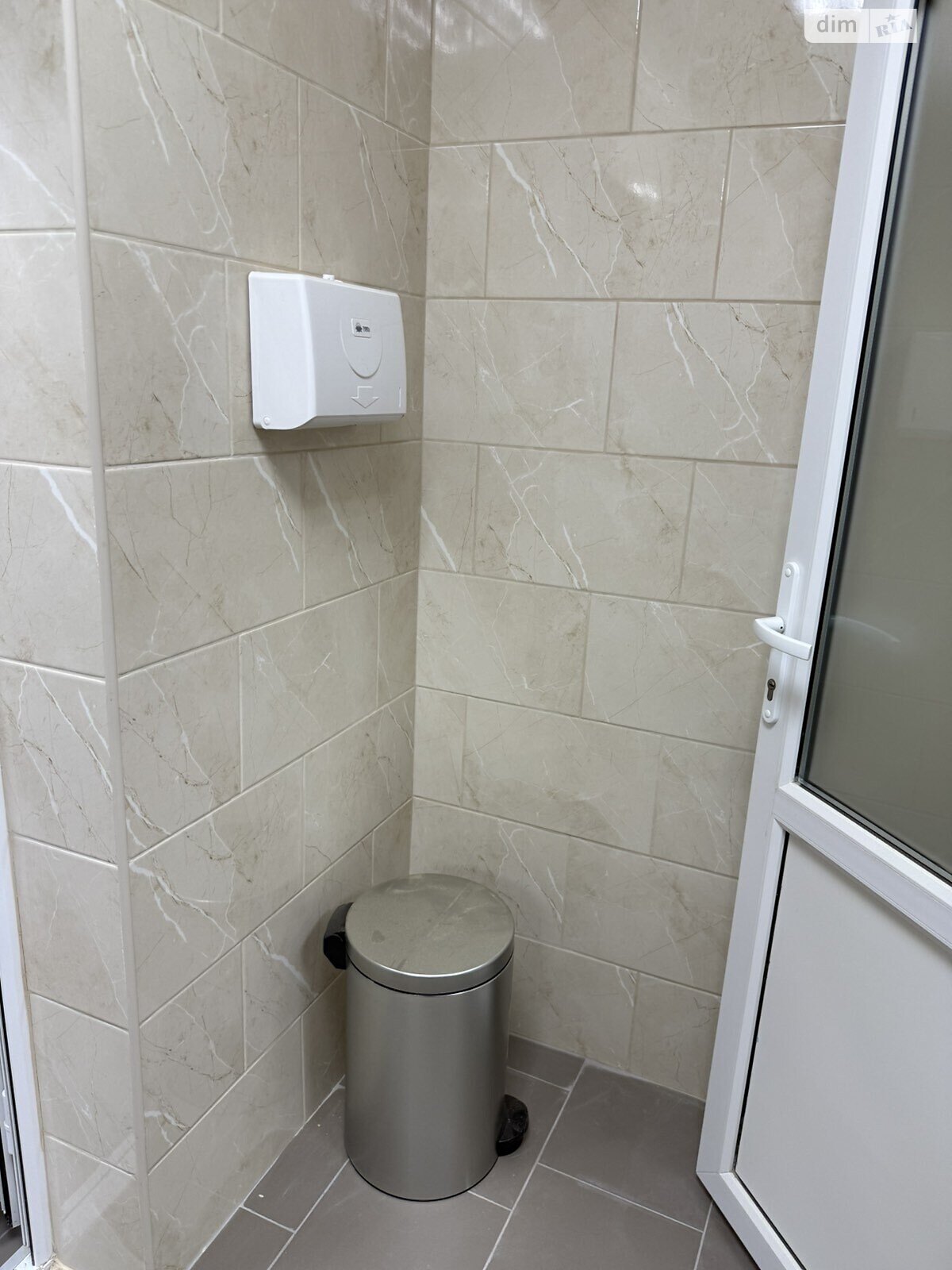 Комерційне приміщення в Вінниці, здам в оренду по Хмельницьке шосе 105А, район Барське шосе, ціна: 285 950 грн за об’єкт фото 1 Комерційне приміщення в Вінниці, здам в оренду по Хмельницьке шосе 105А, район Барське шосе, ціна: 285 950 грн за об’єкт фото 1