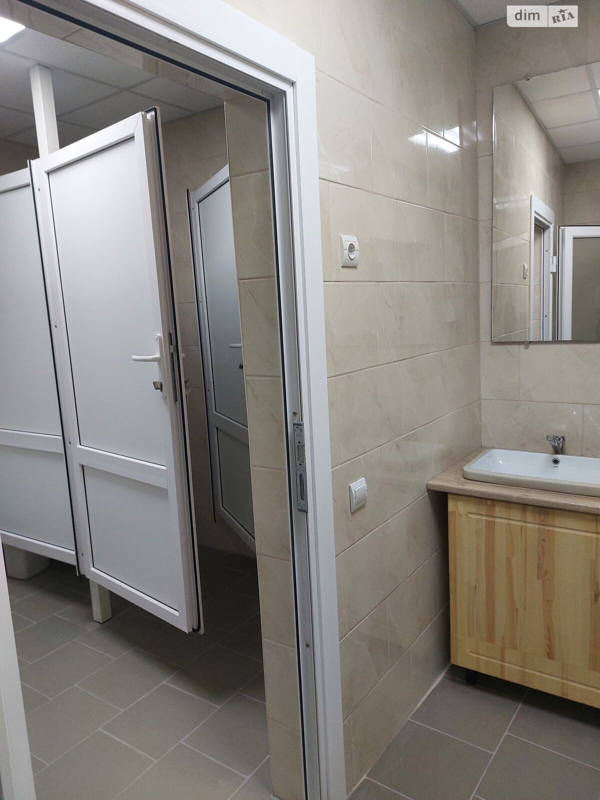 Комерційне приміщення в Вінниці, здам в оренду по Хмельницьке шосе 112А, район Барське шосе, ціна: 248 000 грн за об’єкт фото 1