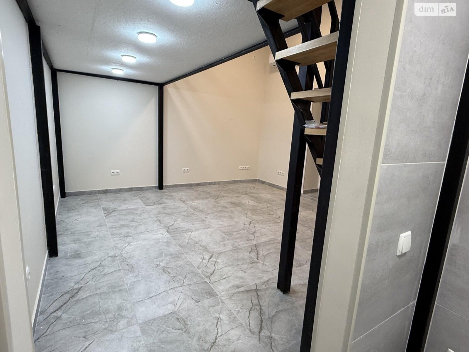 Комерційне приміщення в Вінницьких Хуторах, Немирівське шосе 94, ціна оренди: 13 000 грн за об’єкт фото 1 Комерційне приміщення в Вінницьких Хуторах, Немирівське шосе 94, ціна оренди: 13 000 грн за об’єкт фото 1