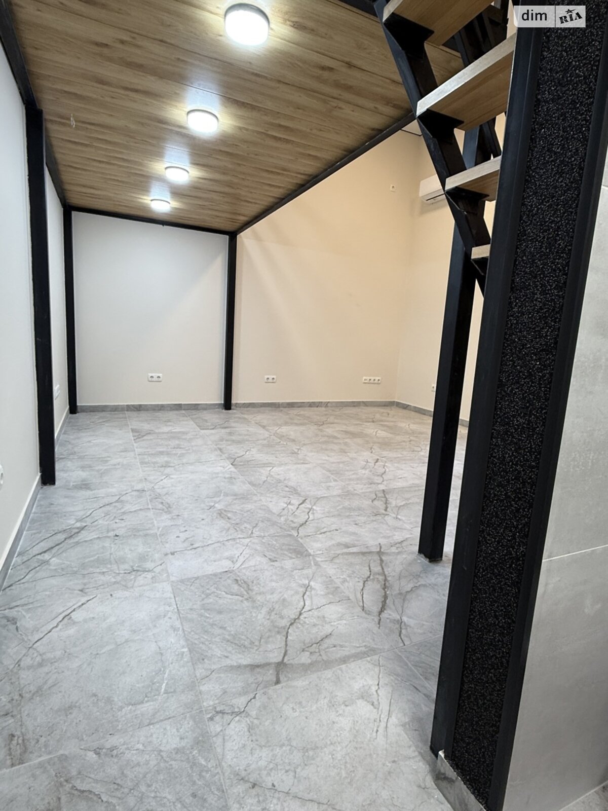 Комерційне приміщення в Вінницьких Хуторах, Немирівське шосе 94, ціна оренди: 13 000 грн за об’єкт фото 1 Комерційне приміщення в Вінницьких Хуторах, Немирівське шосе 94, ціна оренди: 13 000 грн за об’єкт фото 1