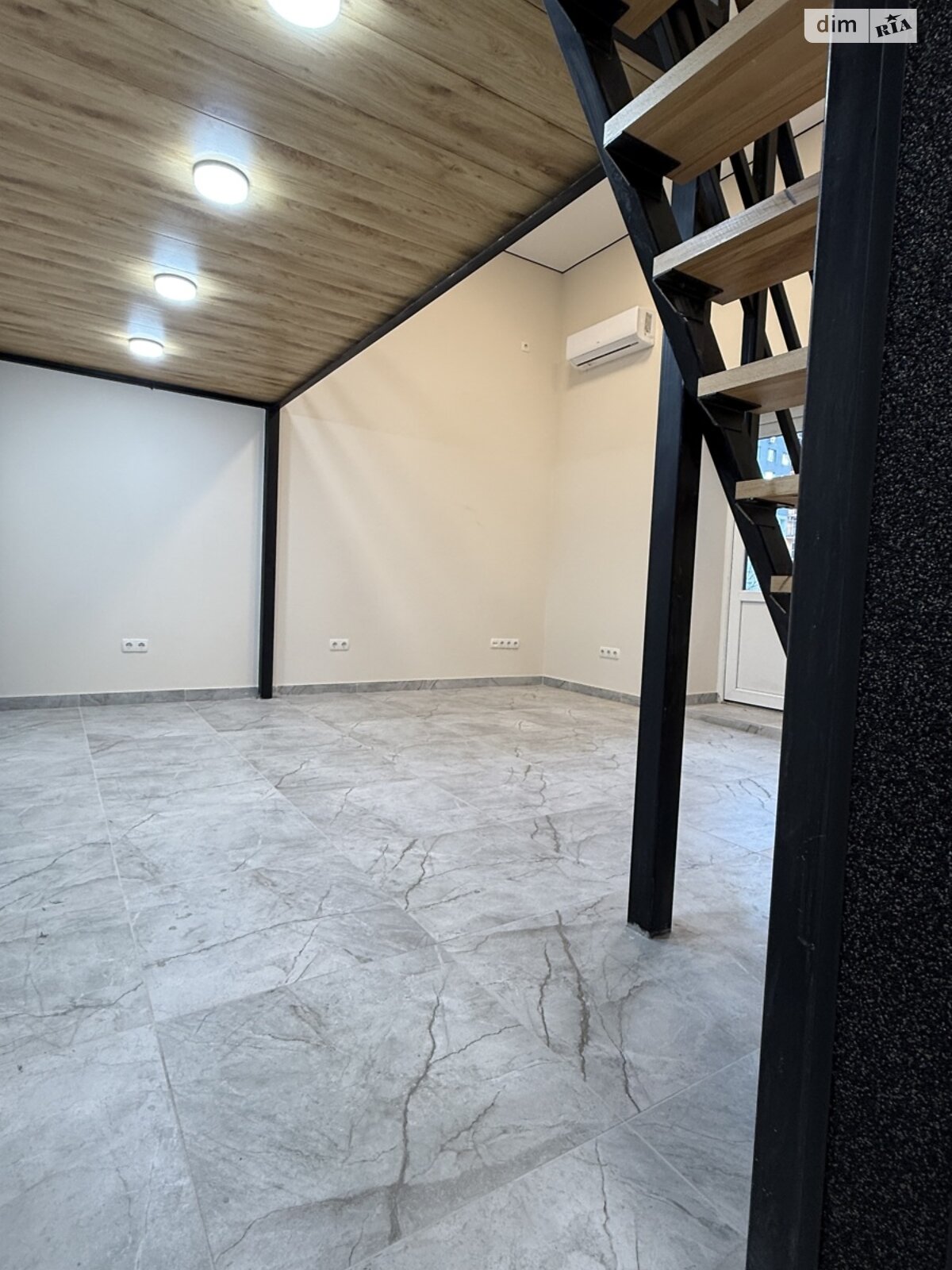 Комерційне приміщення в Вінницьких Хуторах, Немирівське шосе 94, ціна оренди: 13 000 грн за об’єкт фото 1 Комерційне приміщення в Вінницьких Хуторах, Немирівське шосе 94, ціна оренди: 13 000 грн за об’єкт фото 1