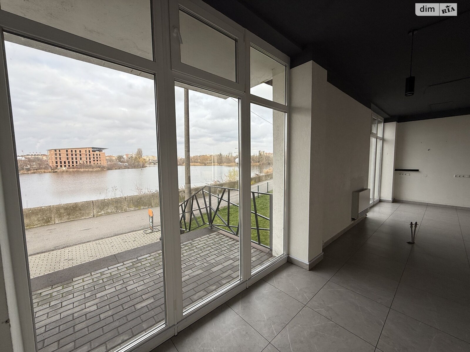 Коммерческое помещение в Виннице, Евгения Коновальца (Глеба Успенского) улица, цена аренды: 46 750 грн за объект фото 1