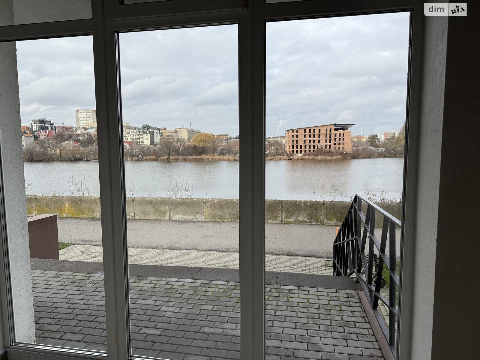 Коммерческое помещение в Виннице, Евгения Коновальца (Глеба Успенского) улица, цена аренды: 46 750 грн за объект фото 1