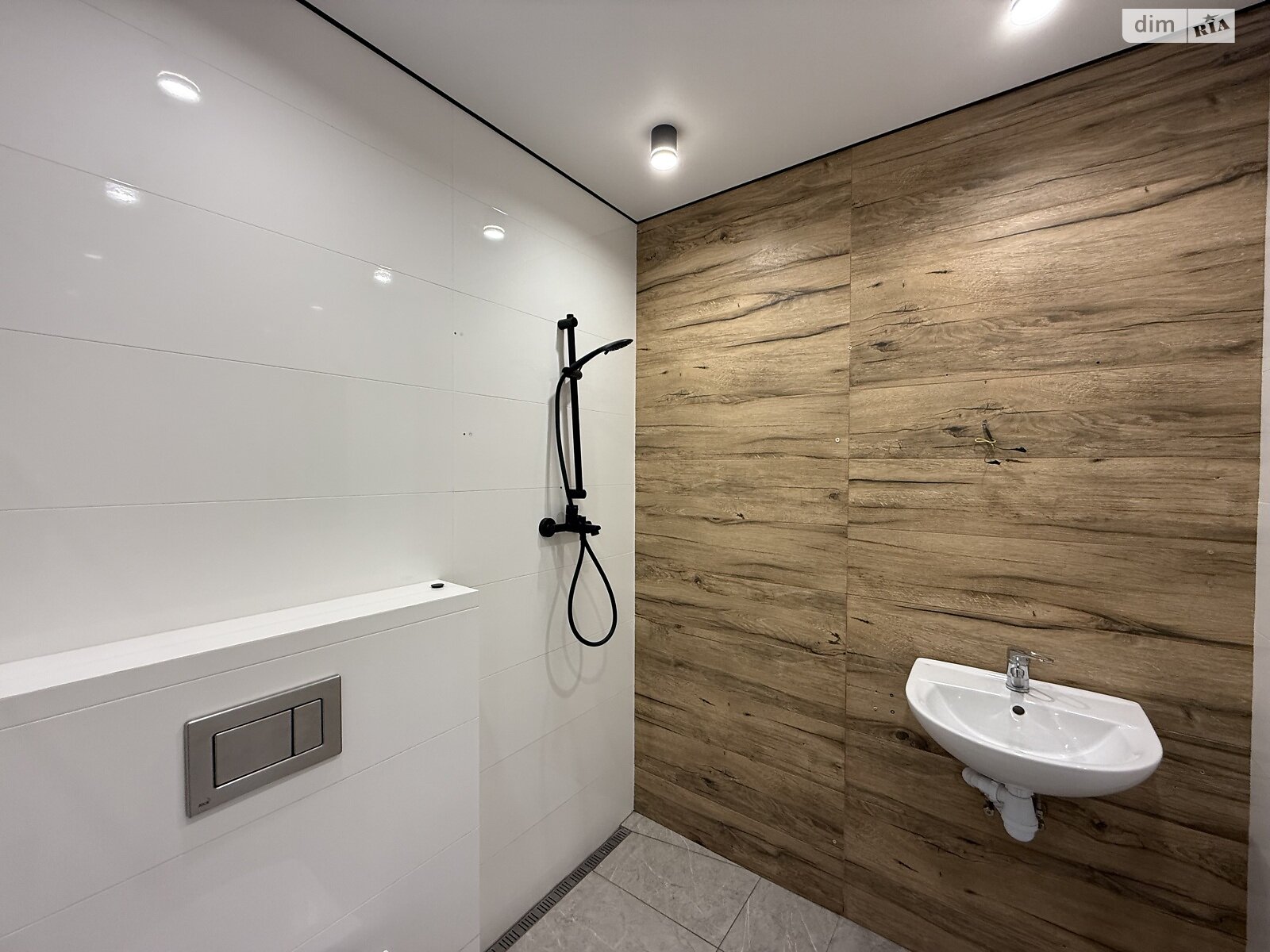 Коммерческое помещение в Виннице, Евгения Коновальца (Глеба Успенского) улица, цена аренды: 46 750 грн за объект фото 1