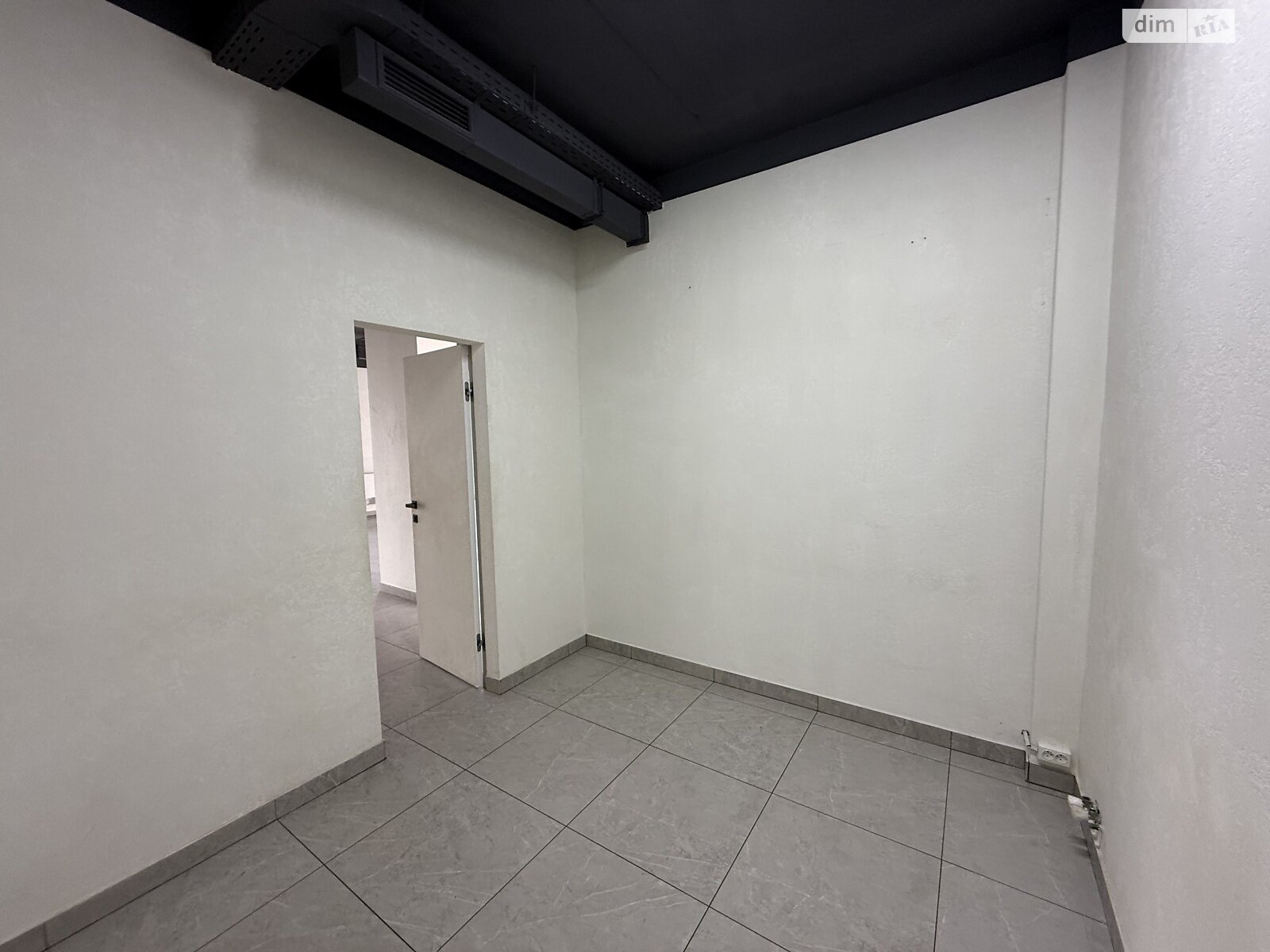 Коммерческое помещение в Виннице, Евгения Коновальца (Глеба Успенского) улица, цена аренды: 46 750 грн за объект фото 1