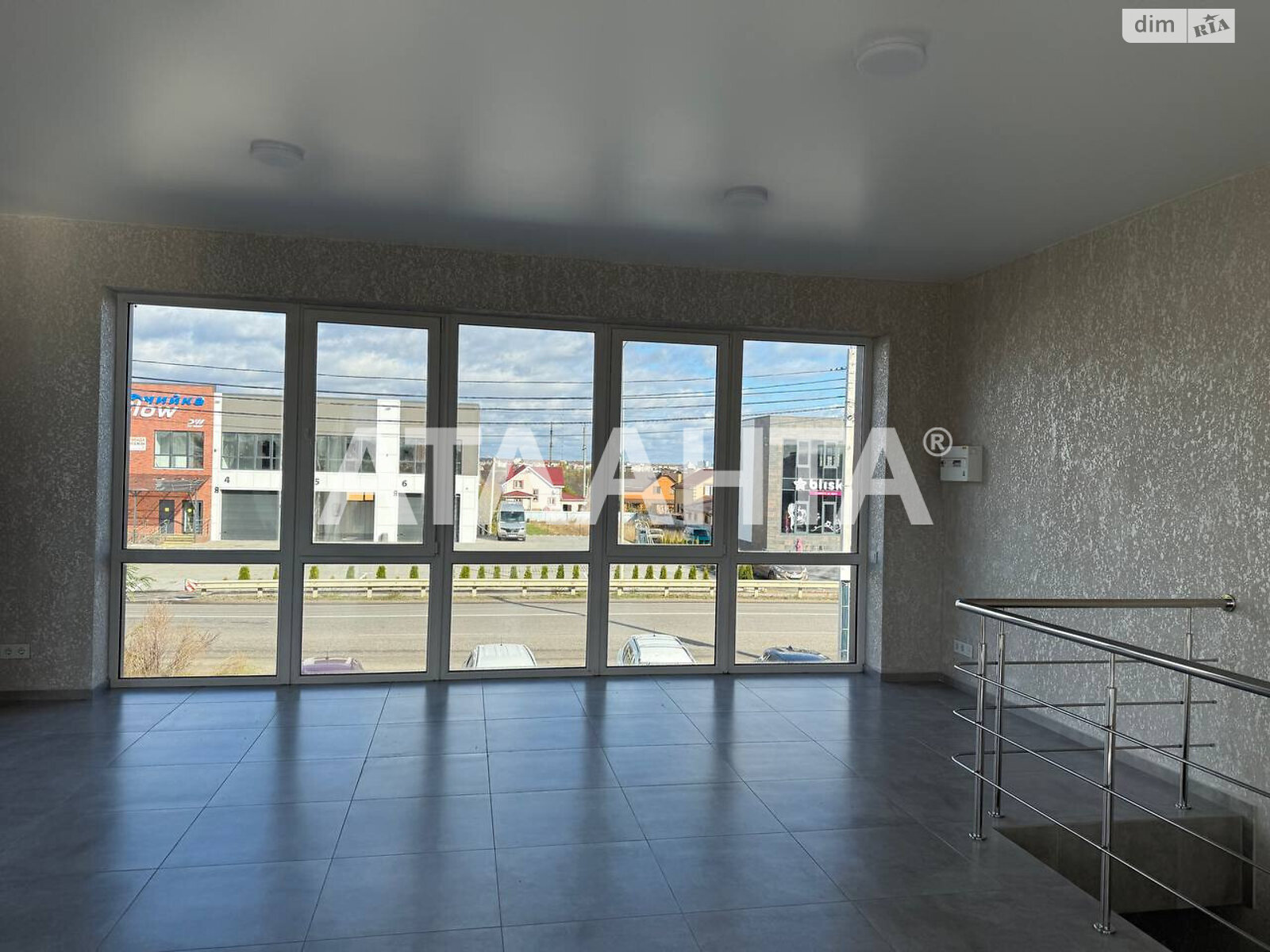 Комерційне приміщення в Агрономічному, Гостинний провулок, ціна оренди: 52 503 грн за об’єкт фото 1 Комерційне приміщення в Агрономічному, Гостинний провулок, ціна оренди: 52 503 грн за об’єкт фото 1