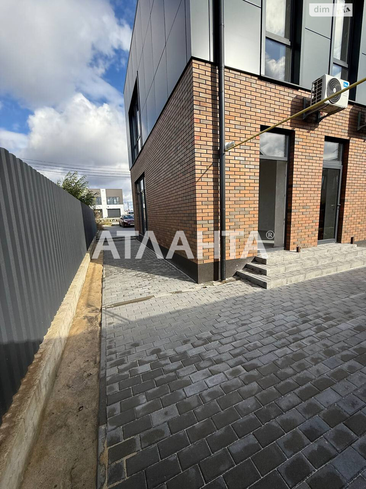 Комерційне приміщення в Агрономічному, Гостинний провулок, ціна оренди: 52 503 грн за об’єкт фото 1 Комерційне приміщення в Агрономічному, Гостинний провулок, ціна оренди: 52 503 грн за об’єкт фото 1