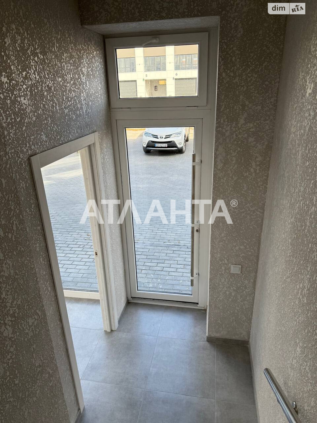 Комерційне приміщення в Агрономічному, Гостинний провулок, ціна оренди: 52 503 грн за об’єкт фото 1 Комерційне приміщення в Агрономічному, Гостинний провулок, ціна оренди: 52 503 грн за об’єкт фото 1