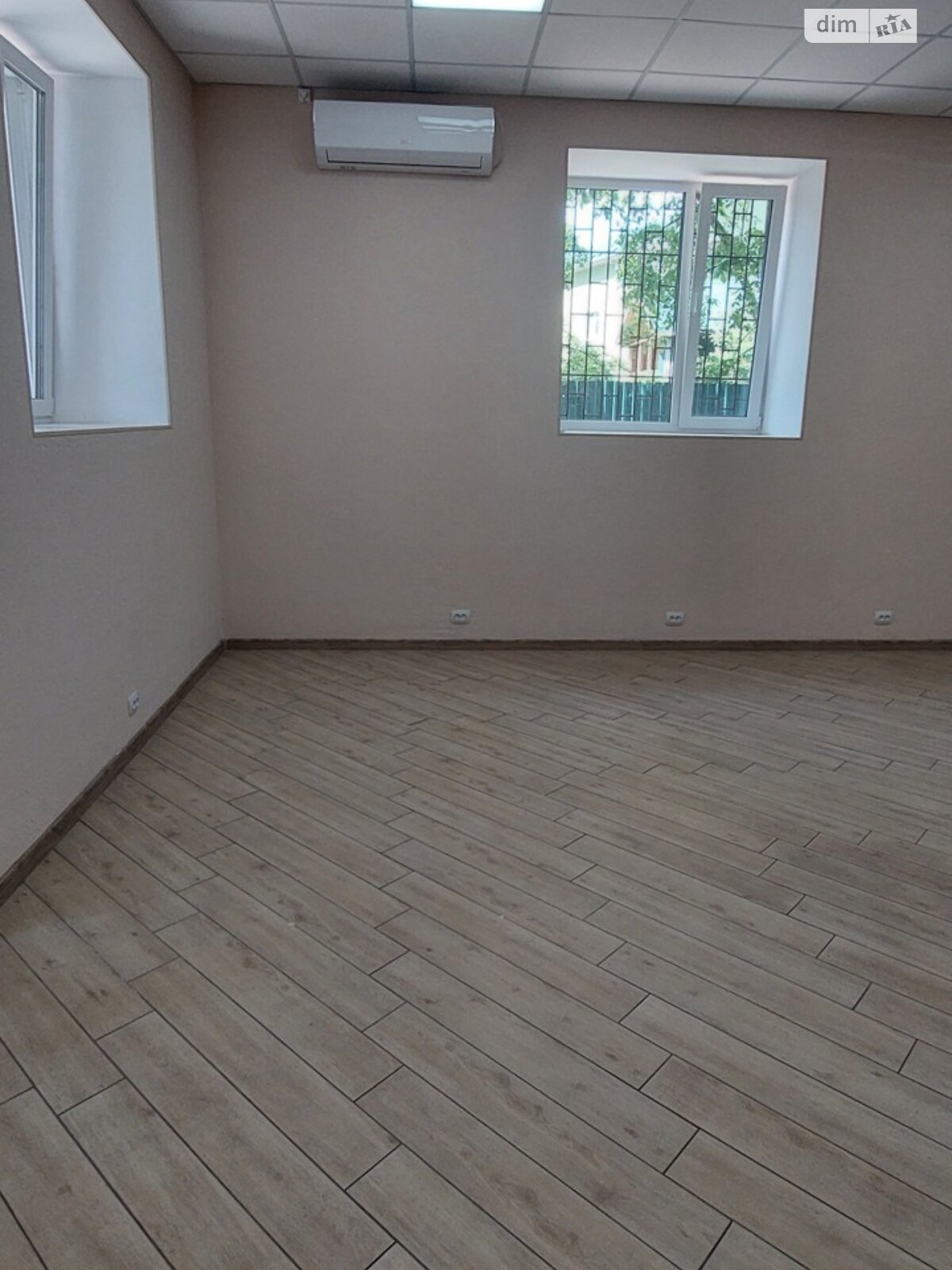 Комерційне приміщення в Вінниці, здам в оренду по В’ячеслава Чорновола вулиця, район Київська, ціна: 28 000 грн за об’єкт фото 1 Комерційне приміщення в Вінниці, здам в оренду по В’ячеслава Чорновола вулиця, район Київська, ціна: 28 000 грн за об’єкт фото 1