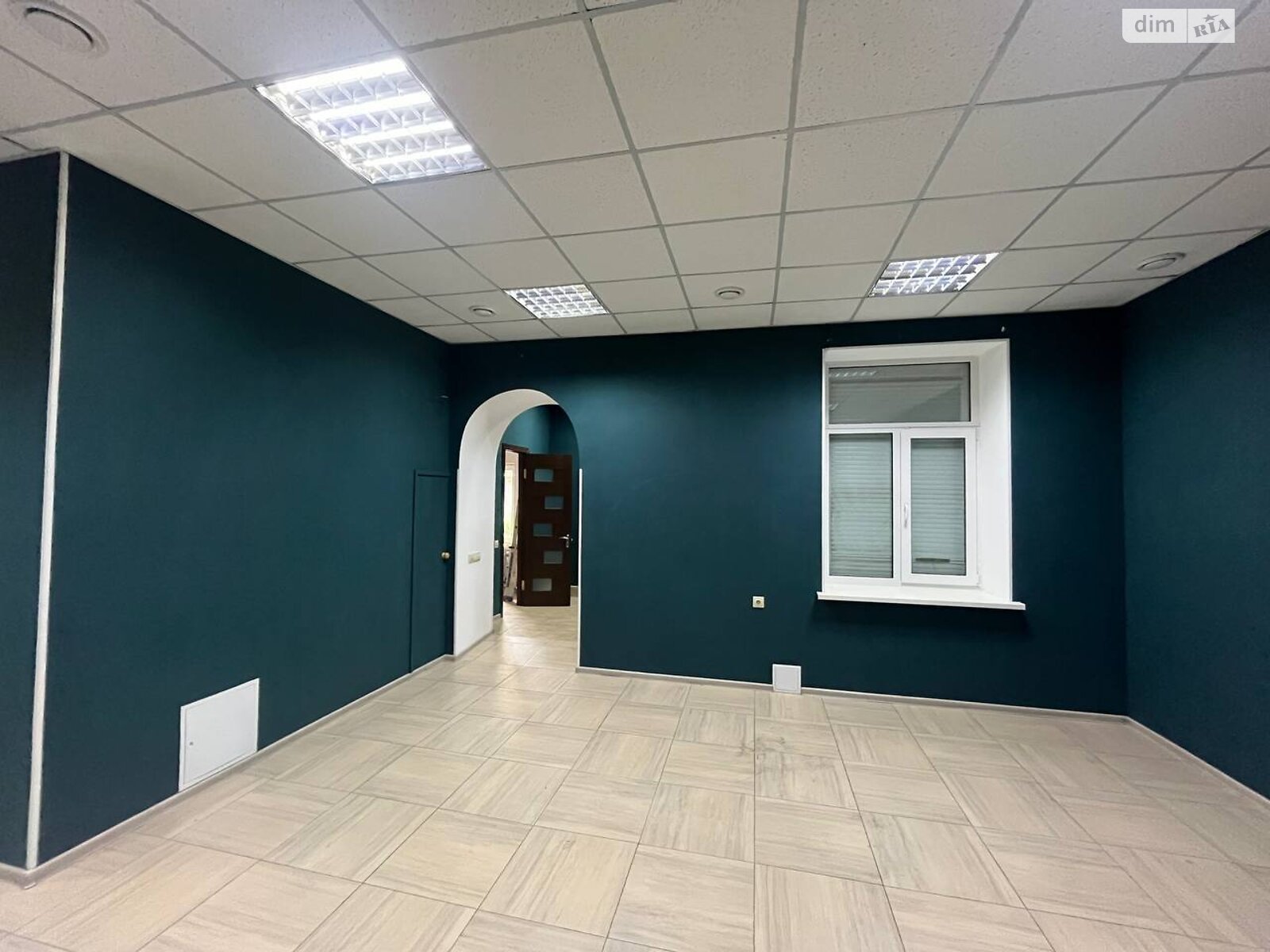Комерційне приміщення в Вінниці, Монастирська вулиця, ціна оренди: 25 000 грн за об’єкт фото 1 Комерційне приміщення в Вінниці, Монастирська вулиця, ціна оренди: 25 000 грн за об’єкт фото 1