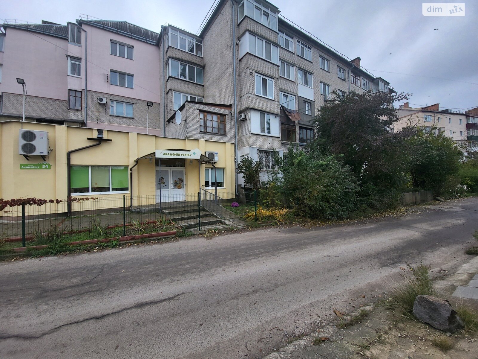 Комерційне приміщення в Вінниці, здам в оренду по Академічна вулиця 54, район undefined, ціна: 30 000 грн за об’єкт фото 1