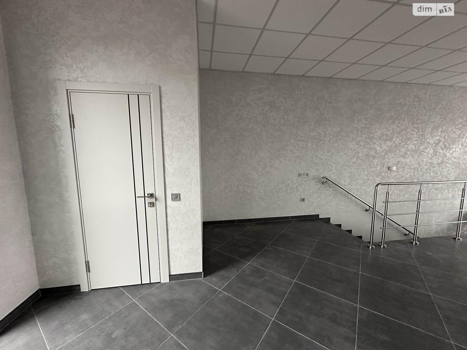 Комерційне приміщення в Вінниці, здам в оренду по Олекси Новаківського вулиця, район undefined, ціна: 52 000 грн за об’єкт фото 1