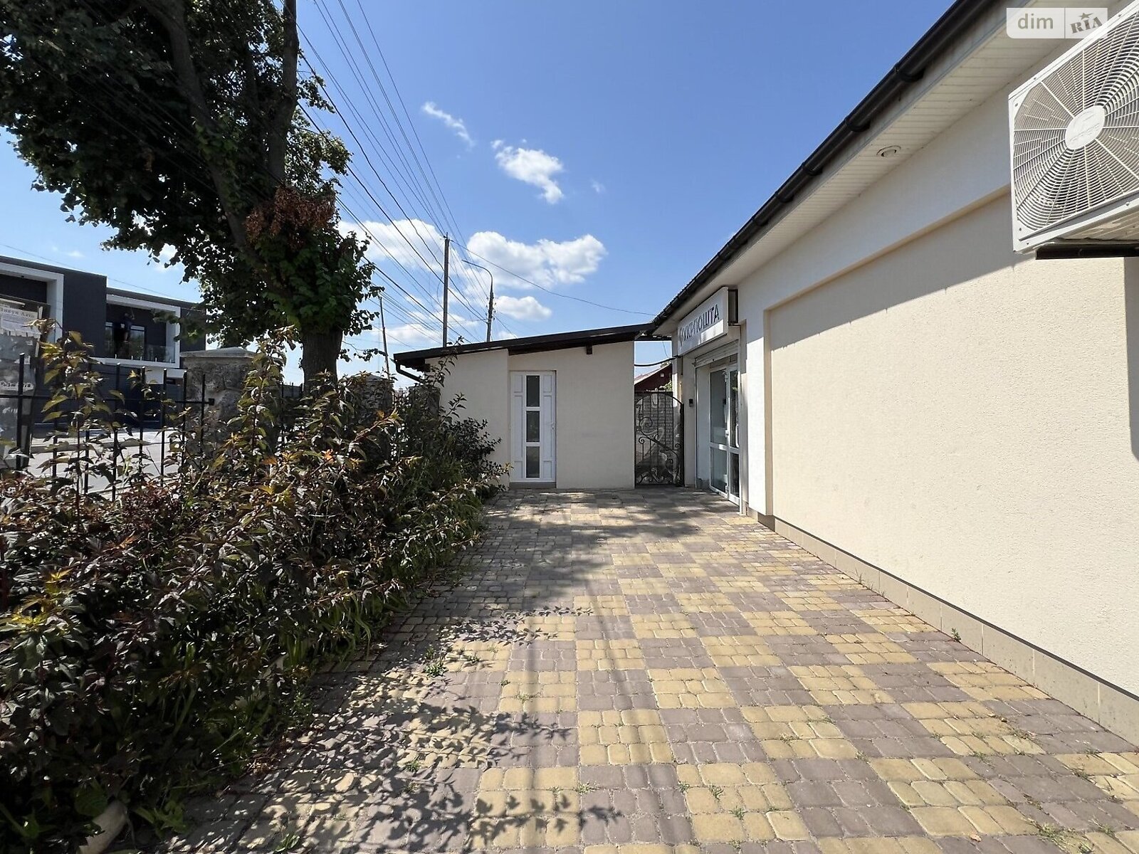 Комерційне приміщення в Вінниці, здам в оренду по Пирогова вулиця, район undefined, ціна: 35 000 грн за об’єкт фото 1 Комерційне приміщення в Вінниці, здам в оренду по Пирогова вулиця, район undefined, ціна: 35 000 грн за об’єкт фото 1