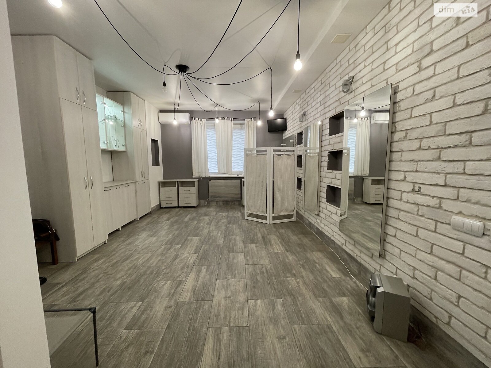 Коммерческое помещение в Виннице, сдам в аренду по Зодчих улица, район Подолье, цена: 8 000 грн за объект фото 1 Коммерческое помещение в Виннице, сдам в аренду по Зодчих улица, район Подолье, цена: 8 000 грн за объект фото 1