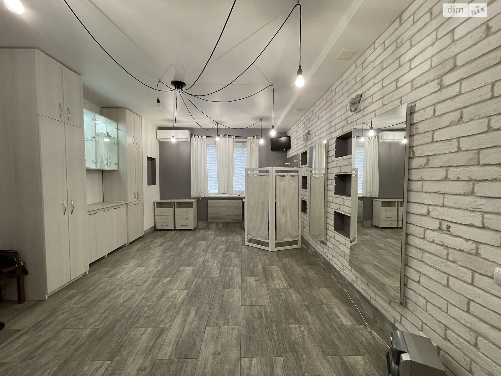 Коммерческое помещение в Виннице, сдам в аренду по Зодчих улица, район Подолье, цена: 8 000 грн за объект фото 1 Коммерческое помещение в Виннице, сдам в аренду по Зодчих улица, район Подолье, цена: 8 000 грн за объект фото 1