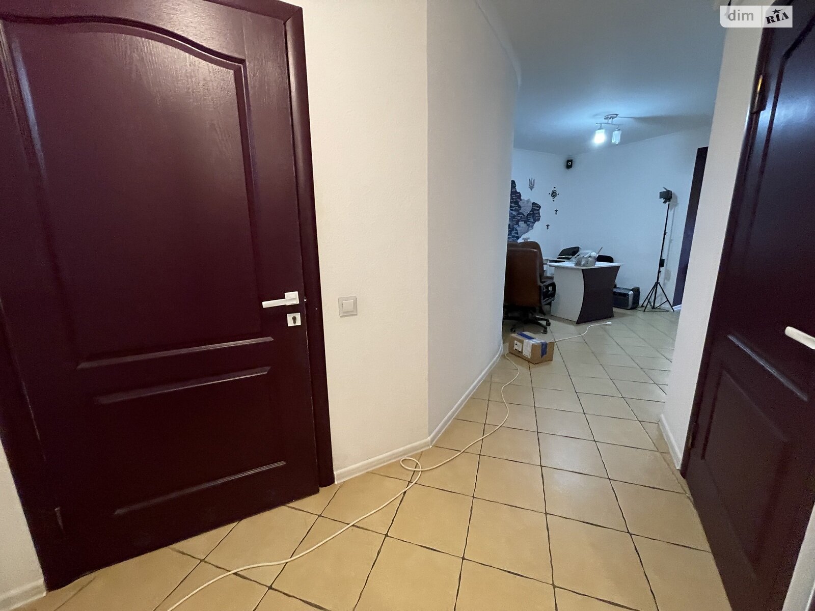 Коммерческое помещение в Виннице, сдам в аренду по Зодчих улица, район Подолье, цена: 30 000 грн за объект фото 1