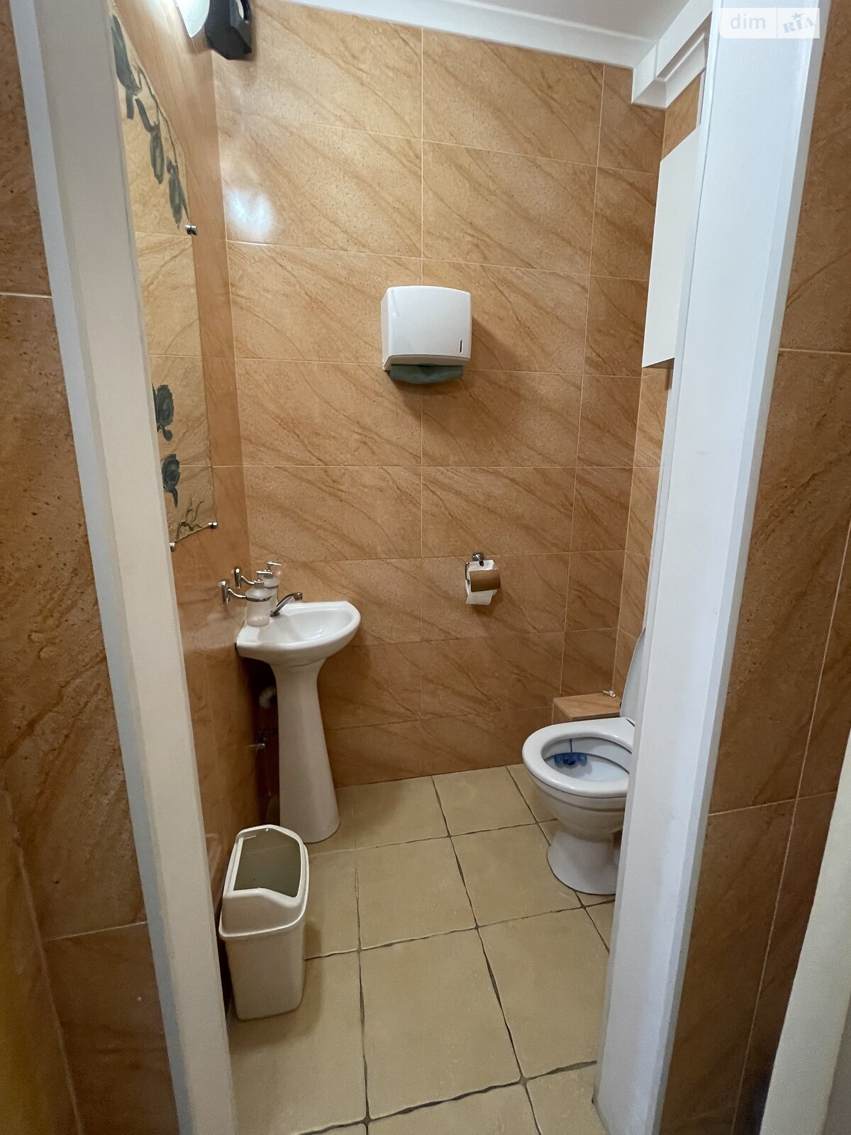 Коммерческое помещение в Виннице, сдам в аренду по Зодчих улица, район Подолье, цена: 30 000 грн за объект фото 1