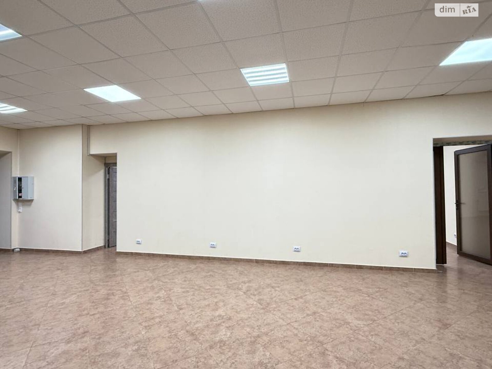 Комерційне приміщення в Вінниці, здам в оренду по Івана Миколайчука вулиця, район Слов’янка, ціна: 42 250 грн за об’єкт фото 1 Комерційне приміщення в Вінниці, здам в оренду по Івана Миколайчука вулиця, район Слов’янка, ціна: 42 250 грн за об’єкт фото 1