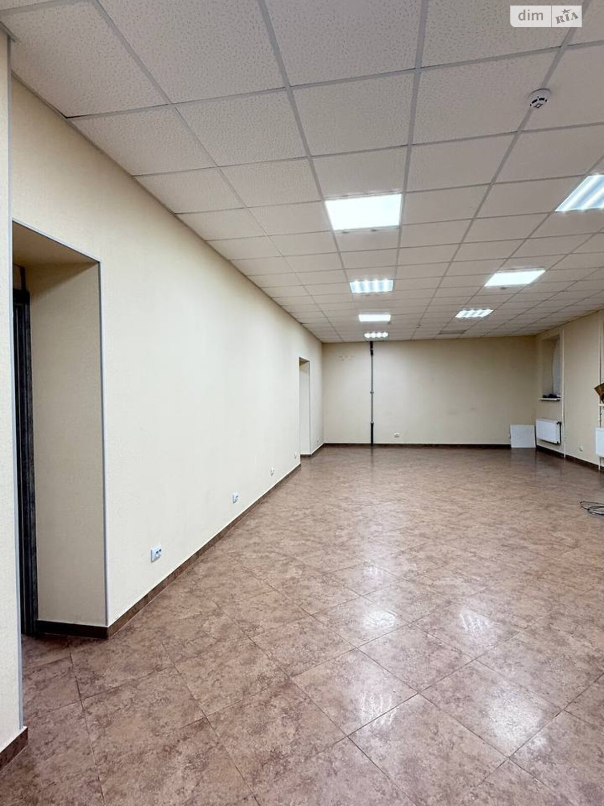 Комерційне приміщення в Вінниці, здам в оренду по Івана Миколайчука вулиця, район Слов’янка, ціна: 42 250 грн за об’єкт фото 1 Комерційне приміщення в Вінниці, здам в оренду по Івана Миколайчука вулиця, район Слов’янка, ціна: 42 250 грн за об’єкт фото 1