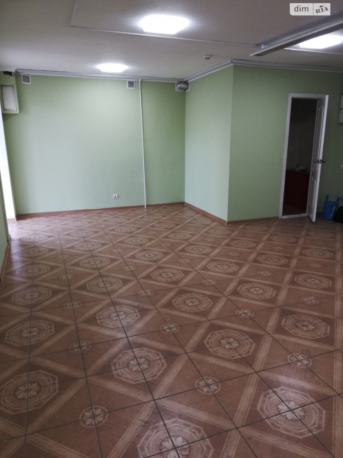 Комерційне приміщення в Вінниці, здам в оренду по Пирогова вулиця, район Слов’янка, ціна: 25 000 грн за об’єкт фото 1 Комерційне приміщення в Вінниці, здам в оренду по Пирогова вулиця, район Слов’янка, ціна: 25 000 грн за об’єкт фото 1
