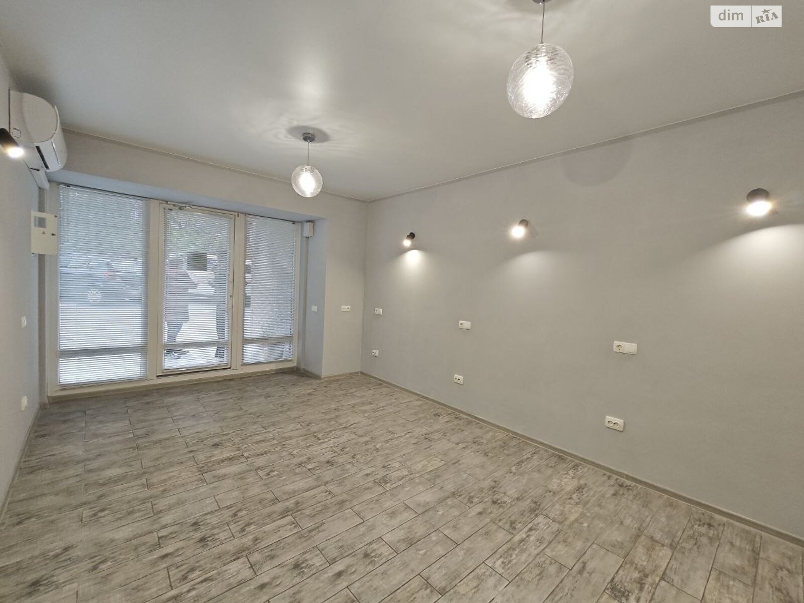 Комерційне приміщення в Вінниці, здам в оренду по Князів Коріатовичів вулиця 116, район Свердловський масив, ціна: 12 000 грн за об’єкт фото 1 Комерційне приміщення в Вінниці, здам в оренду по Князів Коріатовичів вулиця 116, район Свердловський масив, ціна: 12 000 грн за об’єкт фото 1