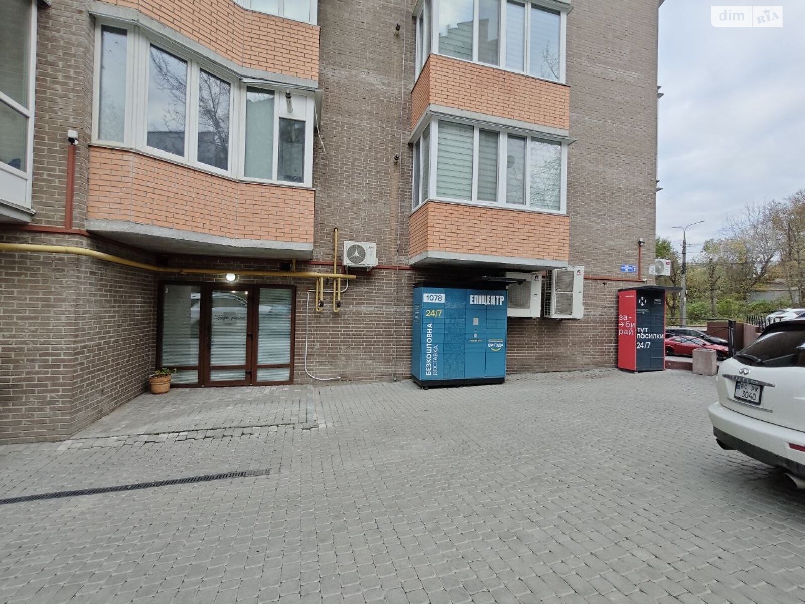 Комерційне приміщення в Вінниці, здам в оренду по Князів Коріатовичів вулиця 116, район Свердловський масив, ціна: 12 000 грн за об’єкт фото 1 Комерційне приміщення в Вінниці, здам в оренду по Князів Коріатовичів вулиця 116, район Свердловський масив, ціна: 12 000 грн за об’єкт фото 1