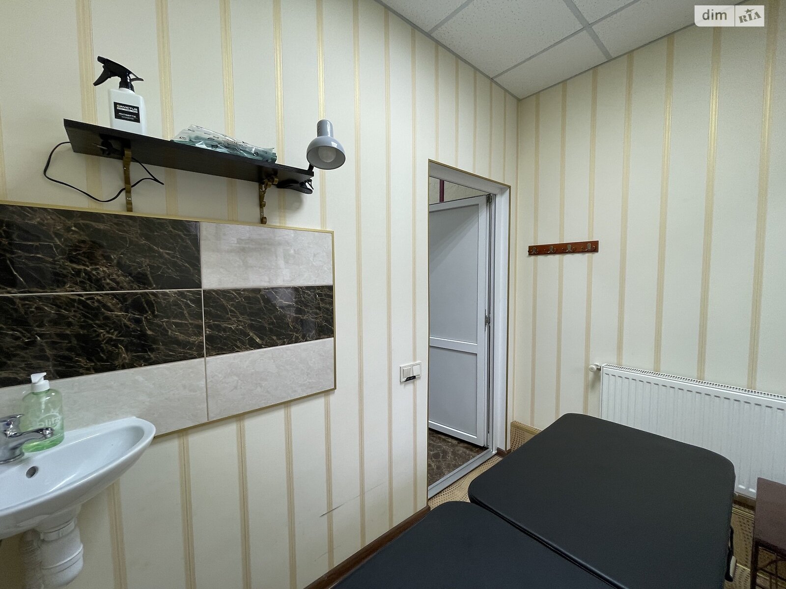 Комерційне приміщення в Вінниці, здам в оренду по Олександра Соловйова вулиця 7, район Центр, ціна: 100 000 грн за об’єкт фото 1