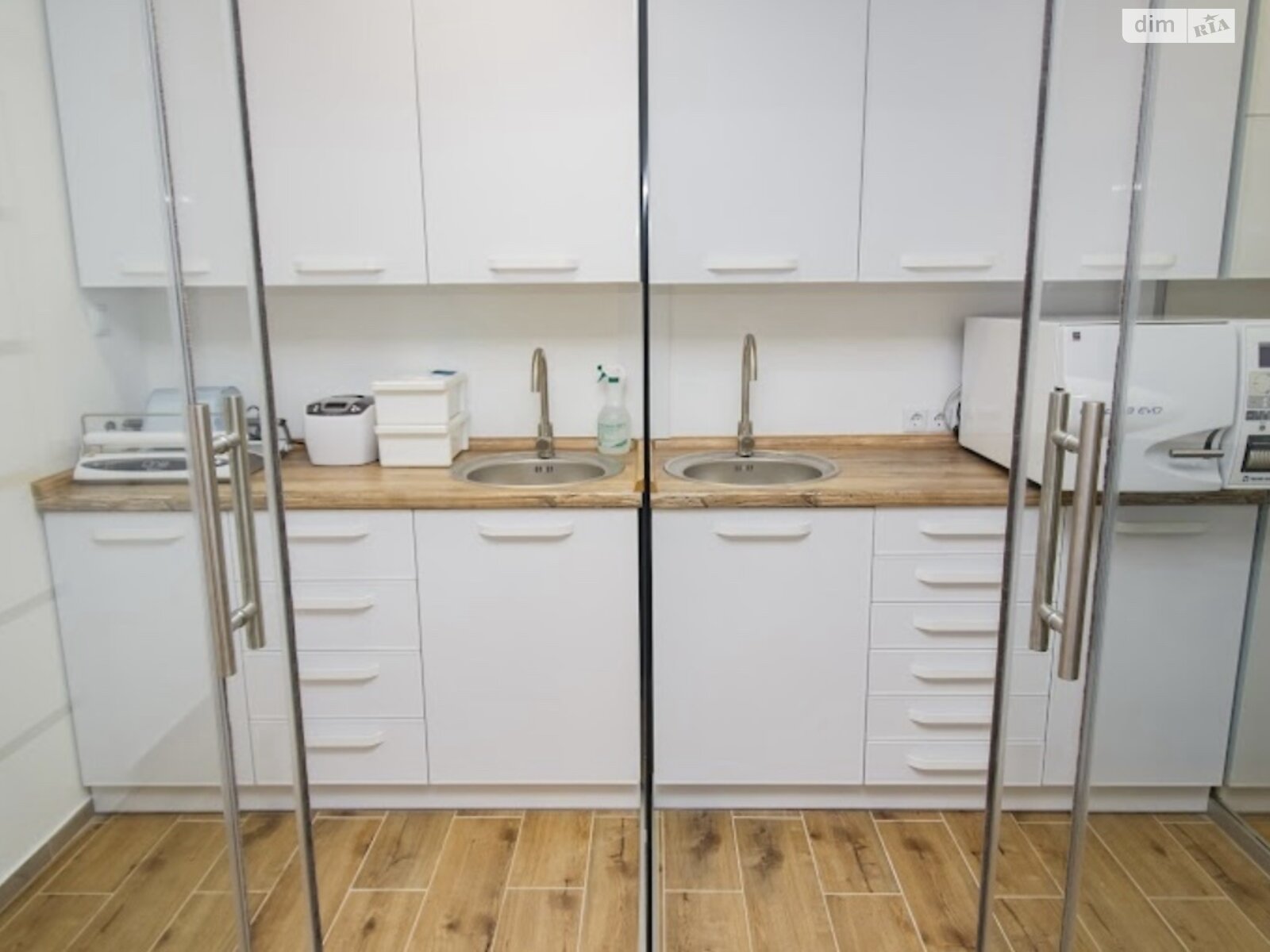 Коммерческое помещение в Виннице, сдам в аренду по Князей Кориатовичей улица 118, район Центр, цена: 40 000 грн за объект фото 1 Коммерческое помещение в Виннице, сдам в аренду по Князей Кориатовичей улица 118, район Центр, цена: 40 000 грн за объект фото 1