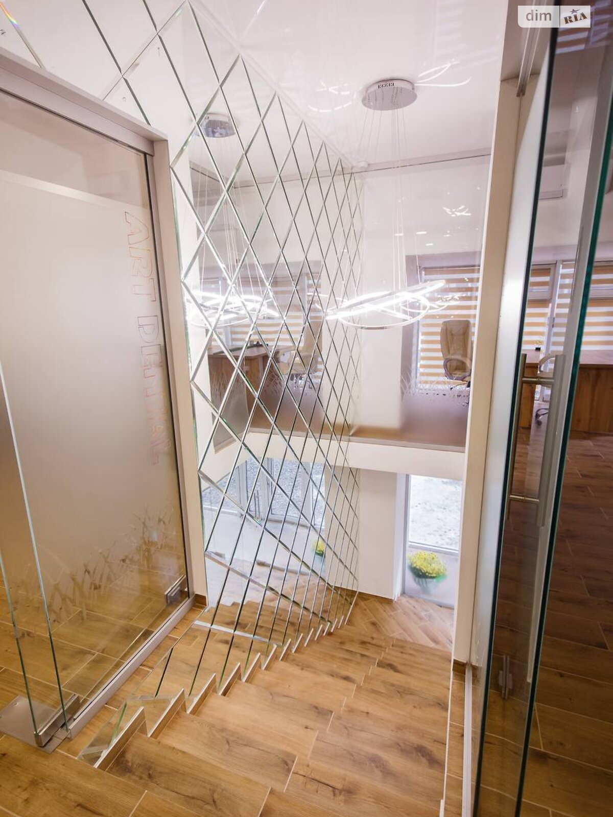 Коммерческое помещение в Виннице, сдам в аренду по Князей Кориатовичей улица 118, район Центр, цена: 40 000 грн за объект фото 1 Коммерческое помещение в Виннице, сдам в аренду по Князей Кориатовичей улица 118, район Центр, цена: 40 000 грн за объект фото 1