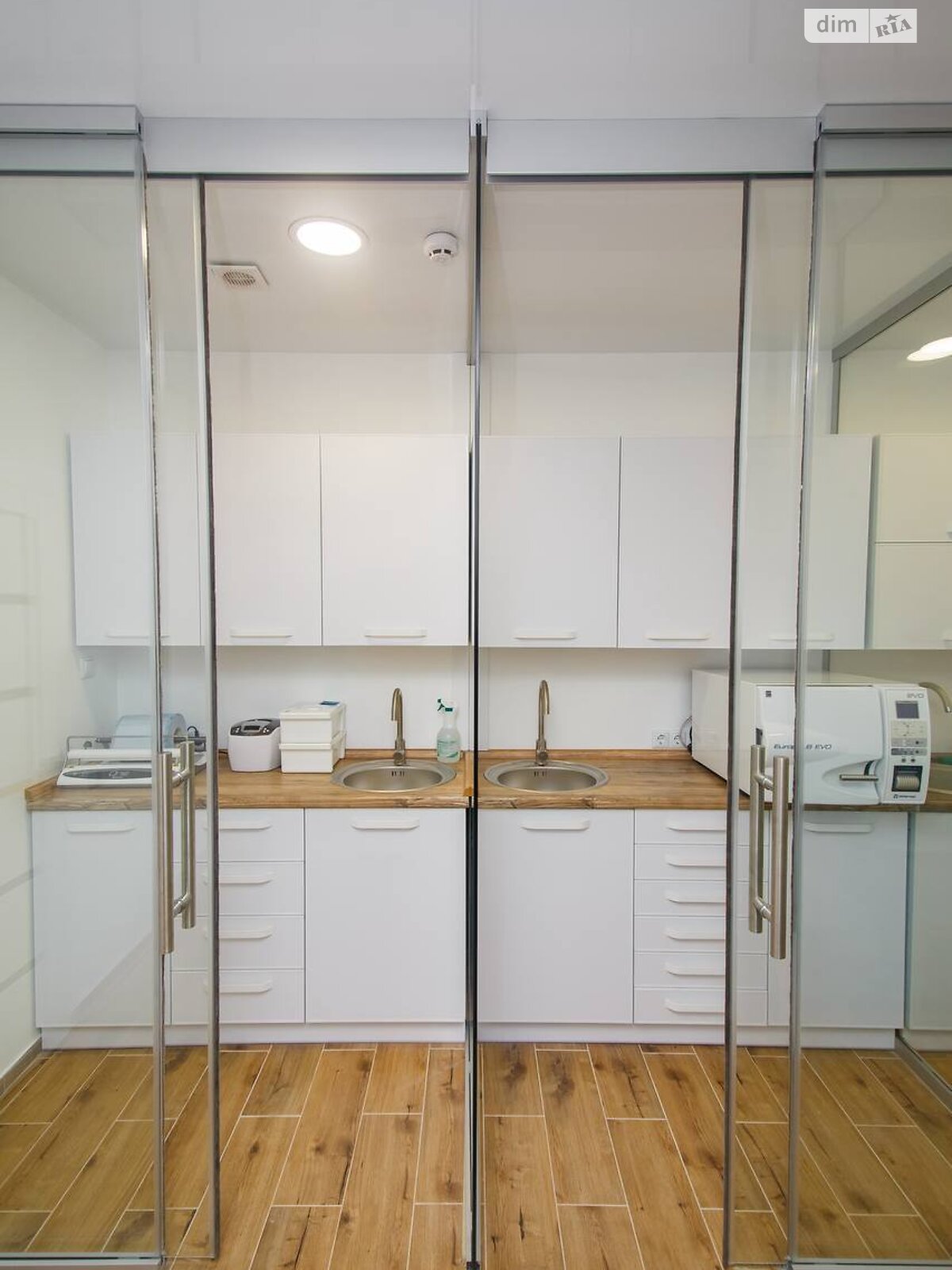 Коммерческое помещение в Виннице, сдам в аренду по Князей Кориатовичей улица 118, район Центр, цена: 40 000 грн за объект фото 1 Коммерческое помещение в Виннице, сдам в аренду по Князей Кориатовичей улица 118, район Центр, цена: 40 000 грн за объект фото 1